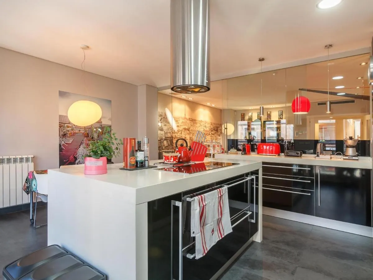 Apartamento De Diseno Con Parking Apartment Bilbao Spain