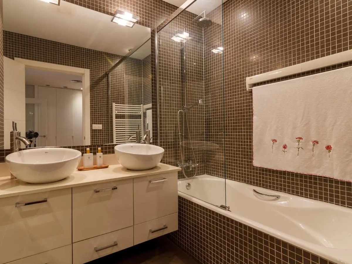 Apartamento De Diseno Con Parking Apartment Bilbao Spain
